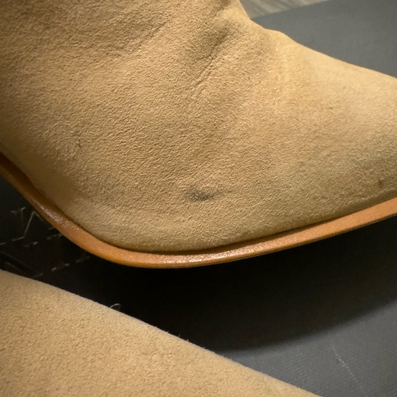 Vince Camuto Derika 2 Suede Tortilla - Picture 7 of 7